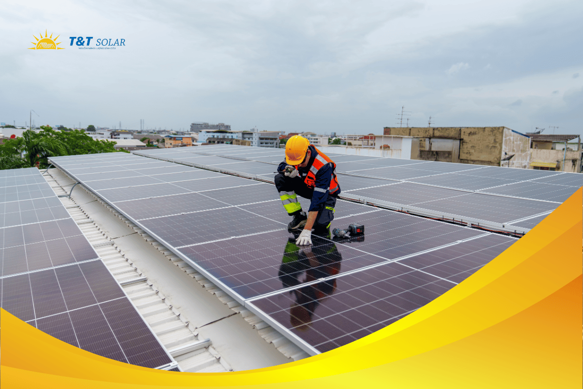 So sánh Inverter Deye và Growatt